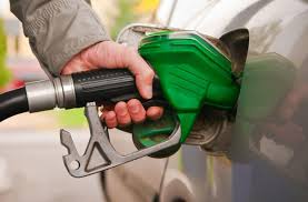 طرق توفير البنزين نصائج تقليل استهلاك البنزين في استهلاك السيارة والسولار في سيارات النقل